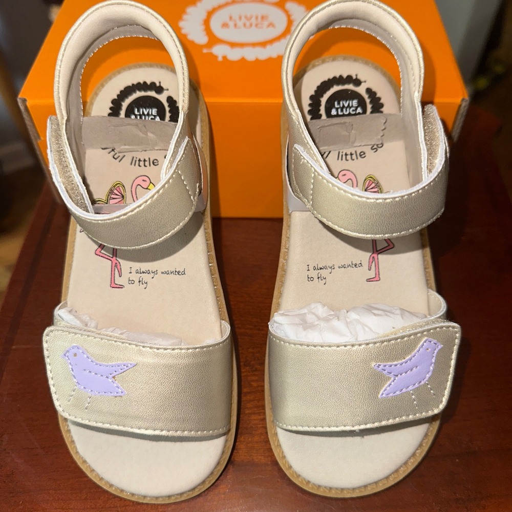 Livie & Luca Pio‎ Metallic Champagne Leather Sandals Girl Size 12 Toddler NIB - Picture 3 of 12